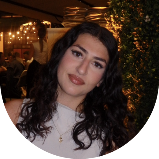 Ersilda Headshot